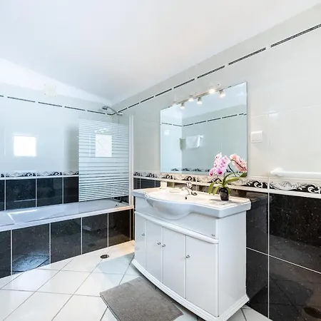 Casa Melancia Villa Luz